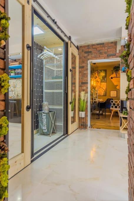 Апартаменты Arthitekt - Stylish 1Br Near Afi Cotroceni Бухарест Экстерьер фото